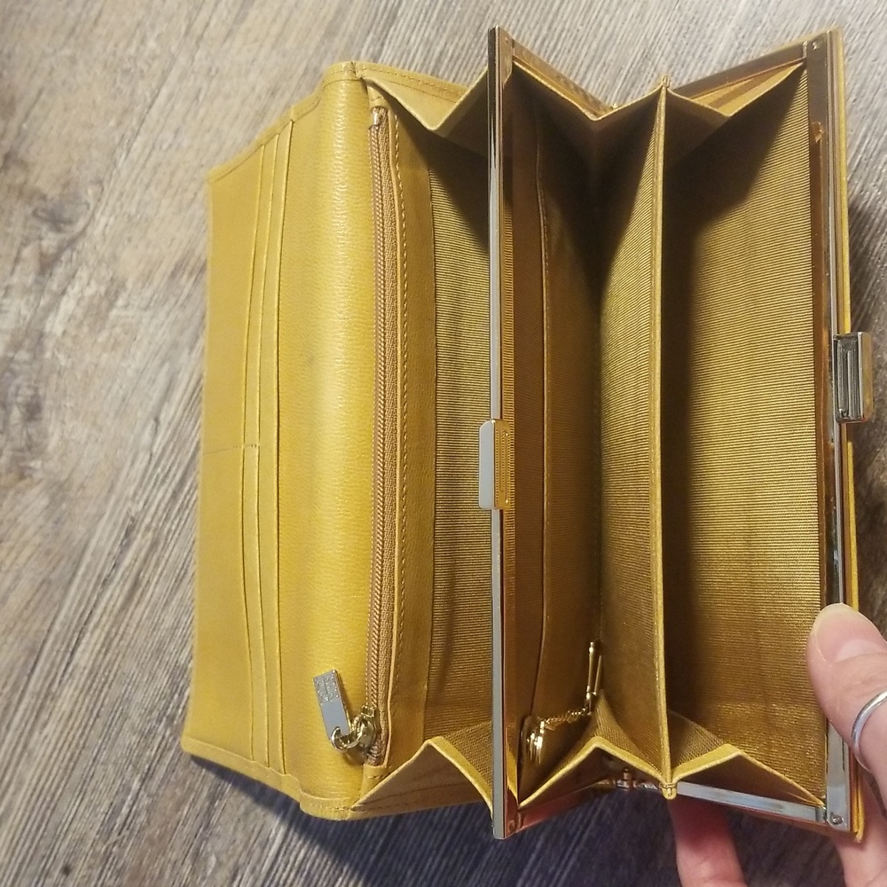 GIVENCHY Long Wallet Leather Kiss Lock Yellow Designer Women's Clutch With Chain - Picture 12 of 17